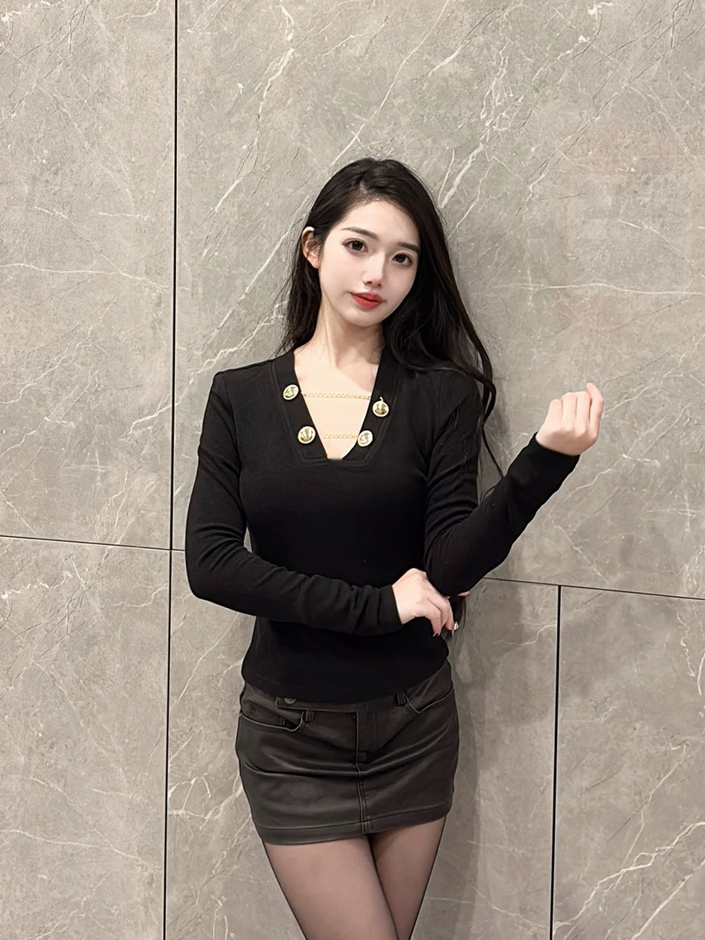 Onyx Chain Top